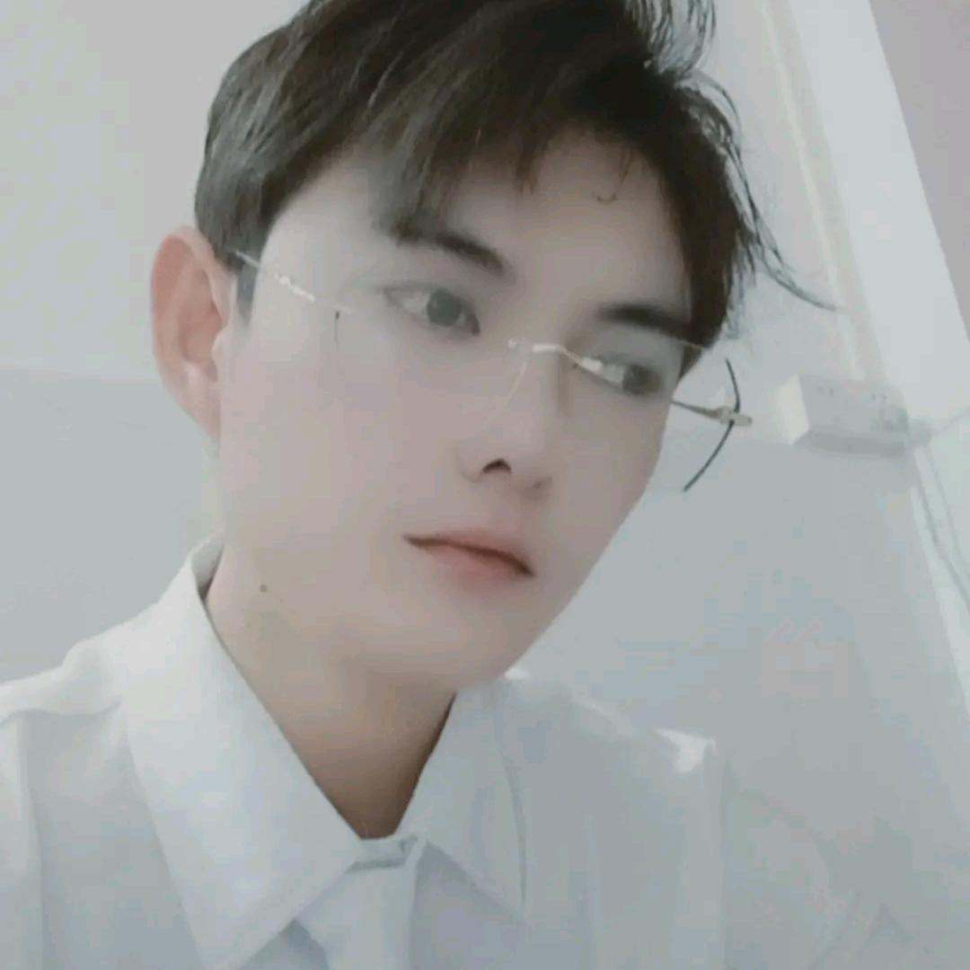 ╰﹀ฏ้้้้้้้้้