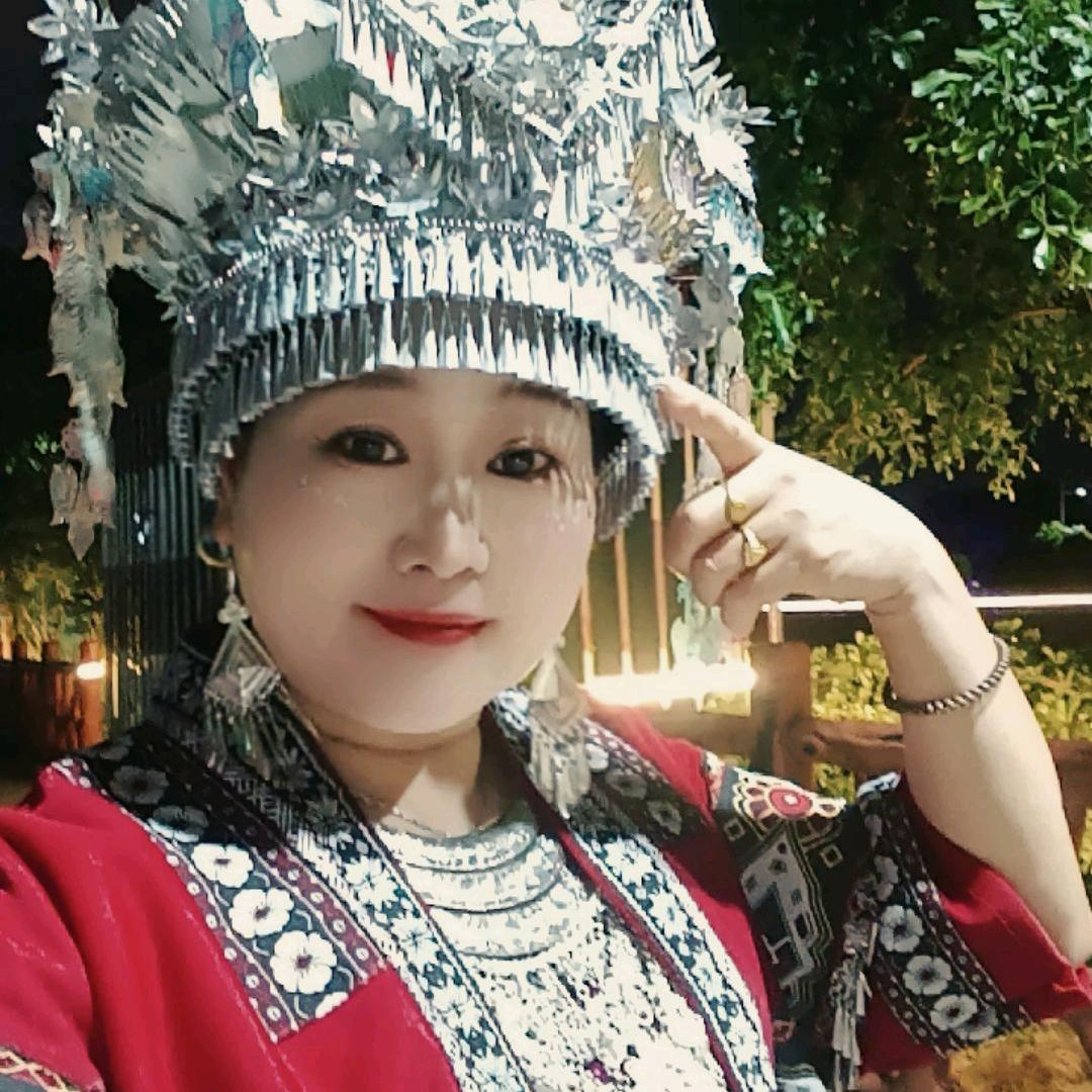 余姐姐🌙🌹🐍