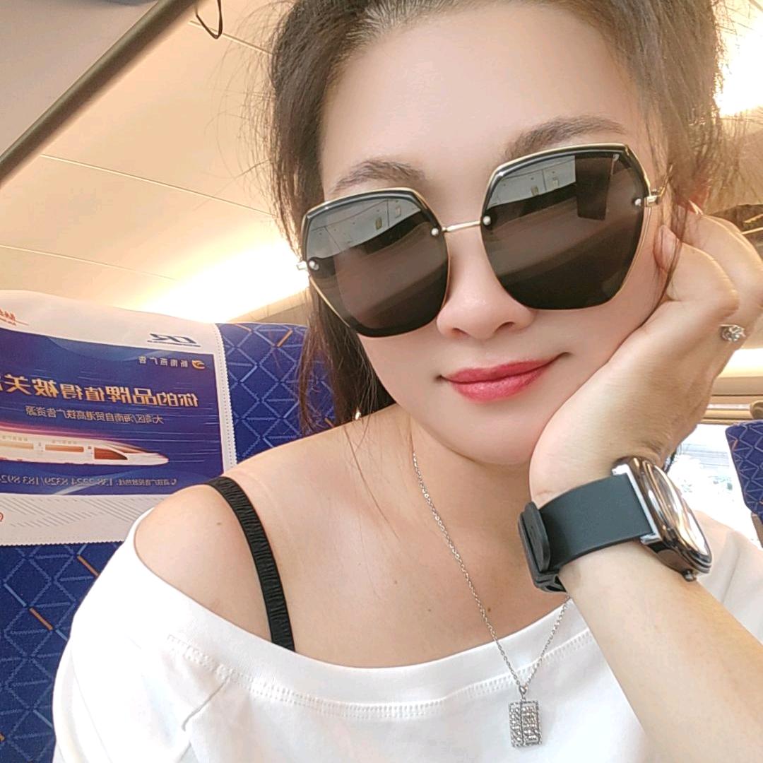 💅秀👄 （勿连赞）