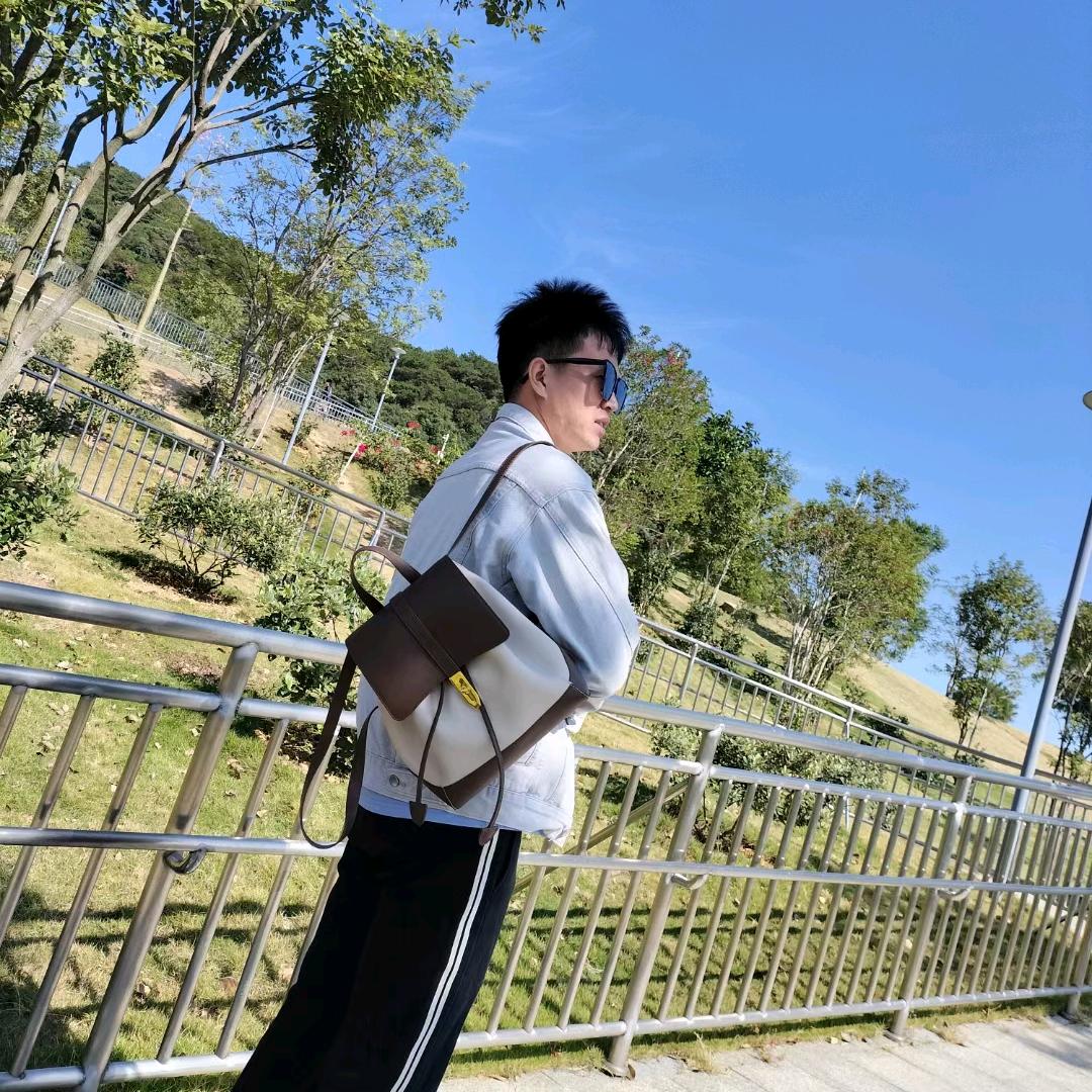 子扬、