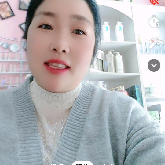 坚强的女人。