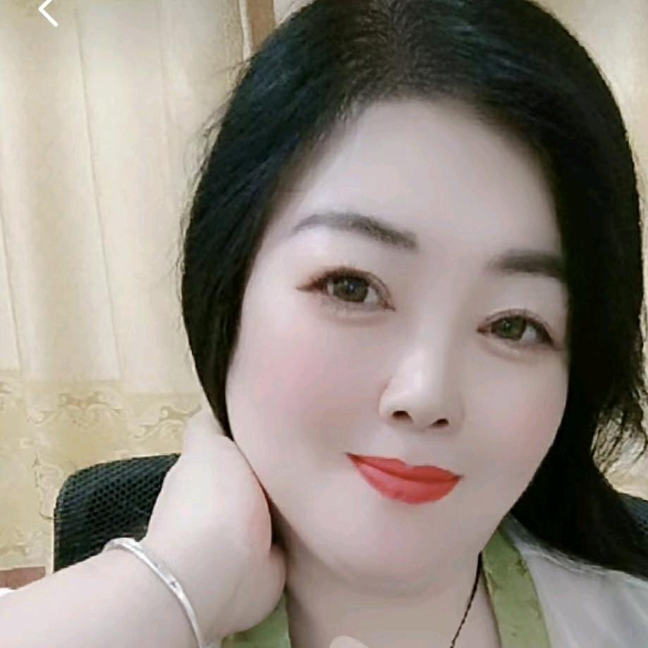 爱笑小鼠妹新人首播第一天