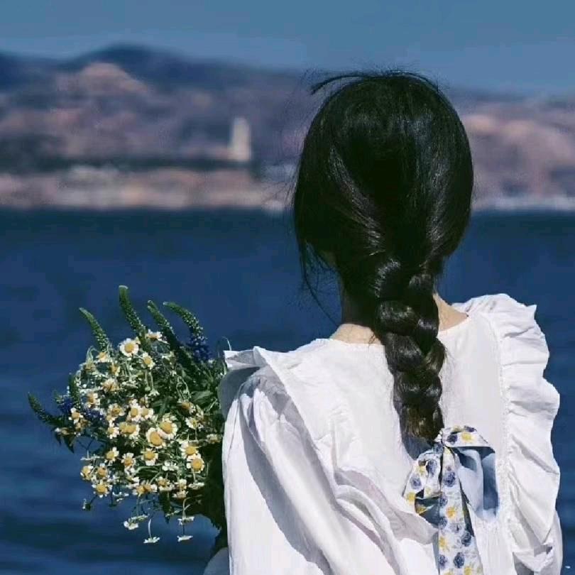 琳琳.