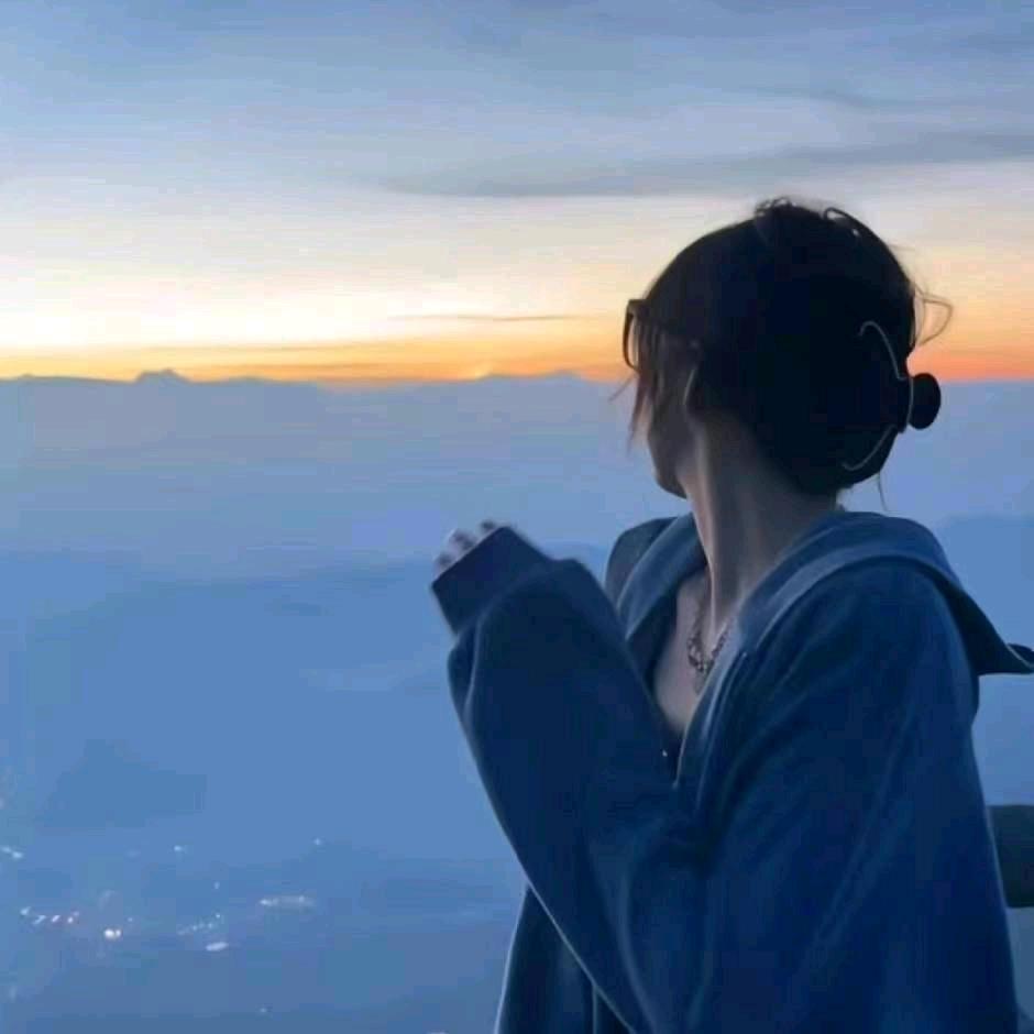 陪你一起看海