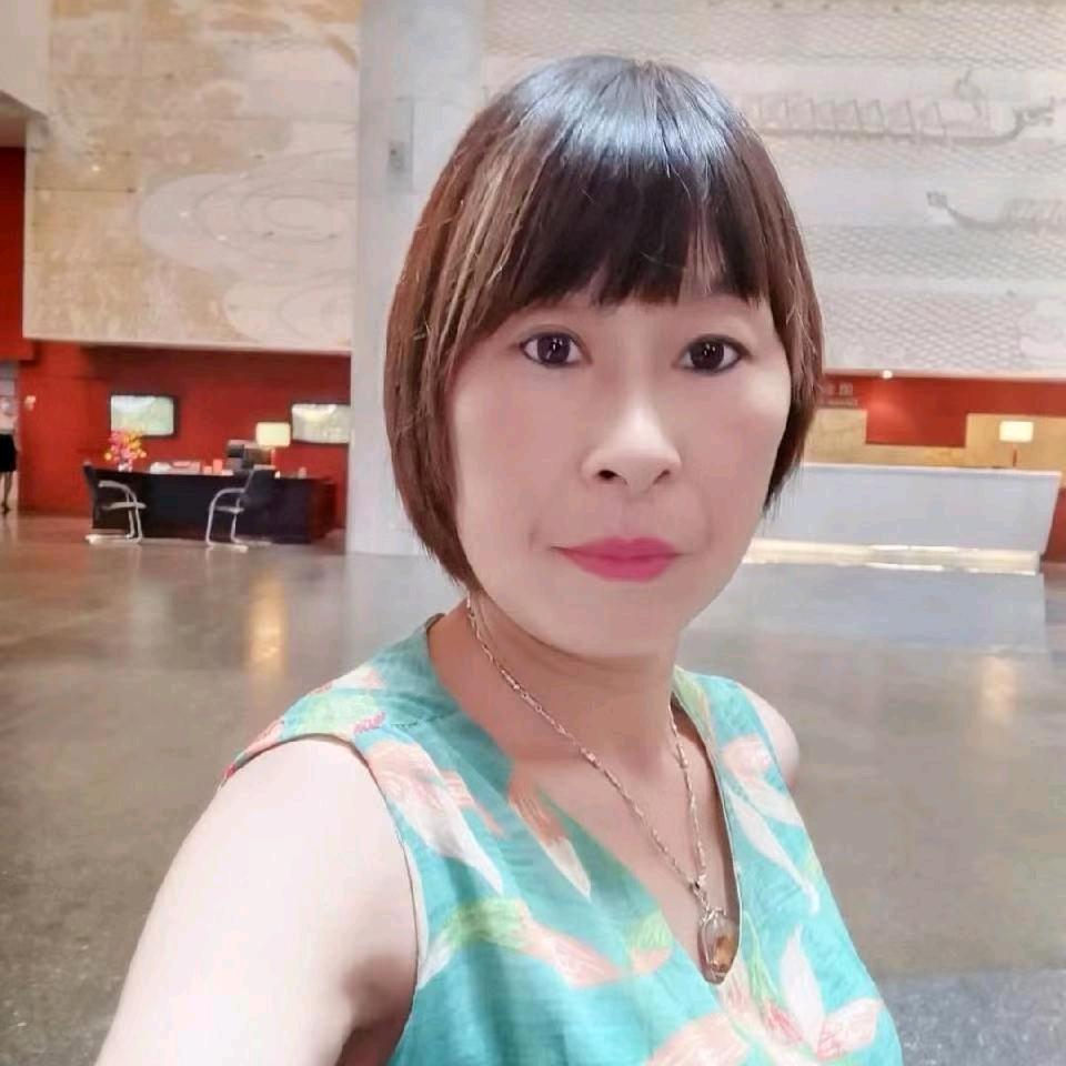 花姑娘（中午12点45首播）