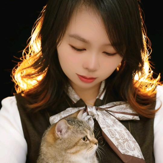 全程接单广告之类，还批发鸡鸭。