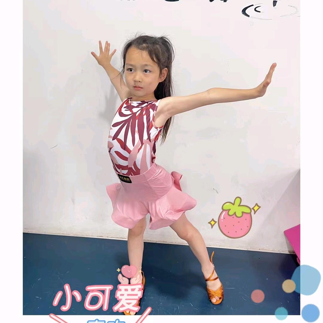 微笑敷衍  心痛