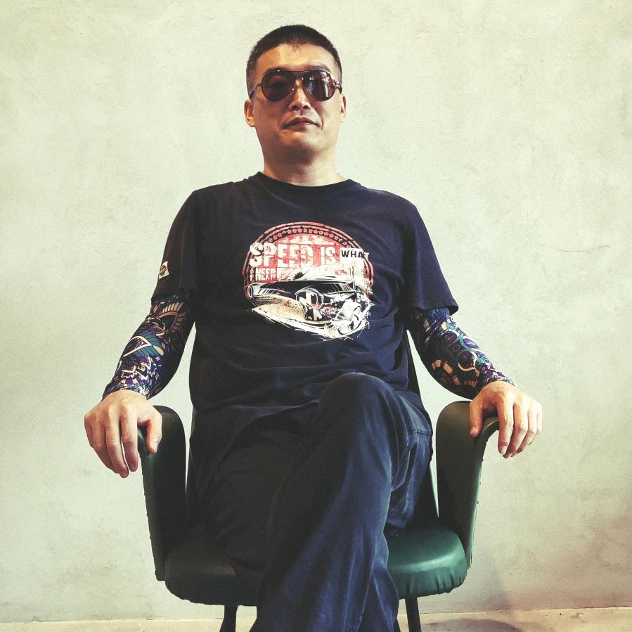 睡在你上铺的兄弟