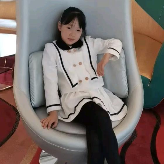 涓涓