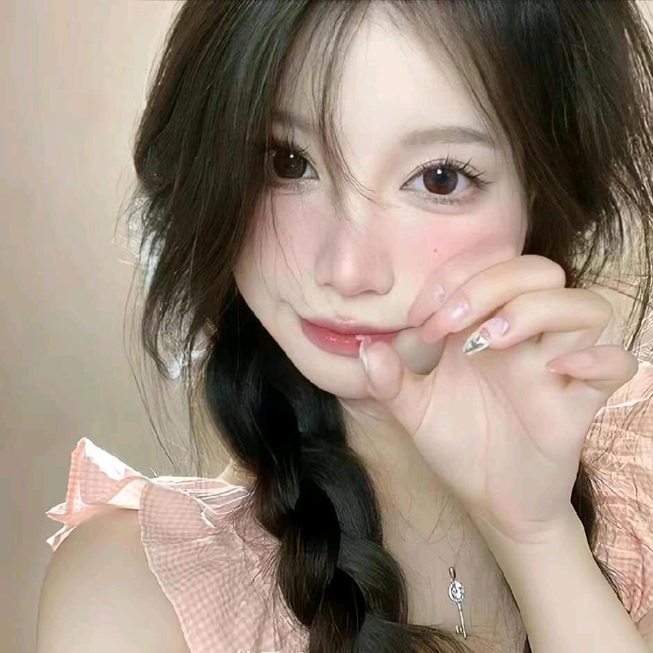 村里一枝花、