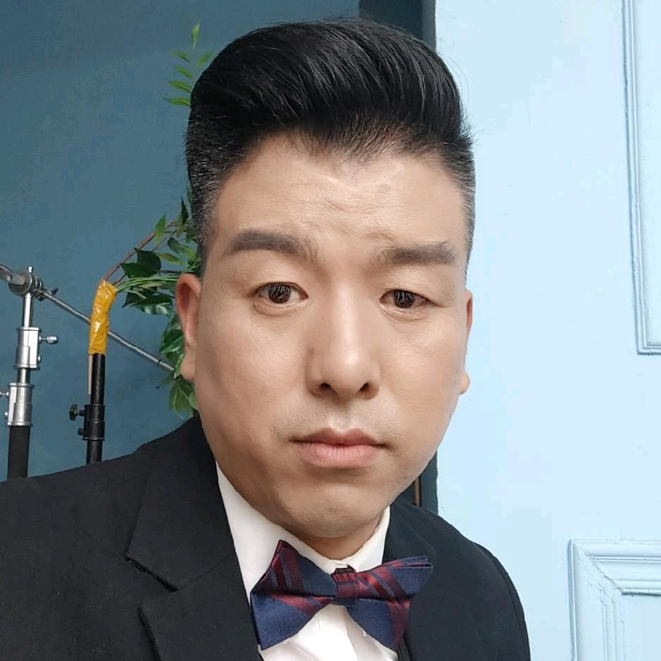 黄岭镇飘哥（收长发保留发型）