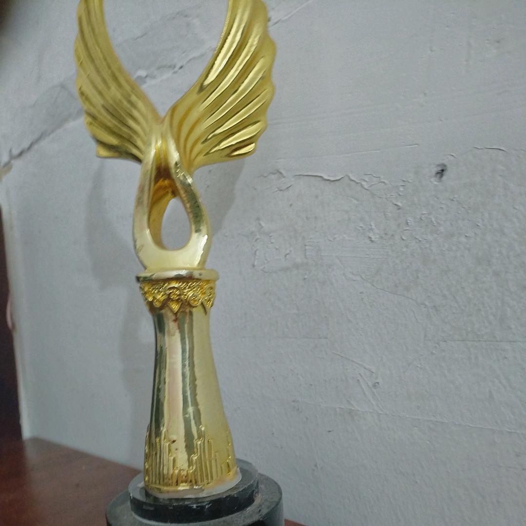 重庆市，国耀硅业有限公司。杨姐。