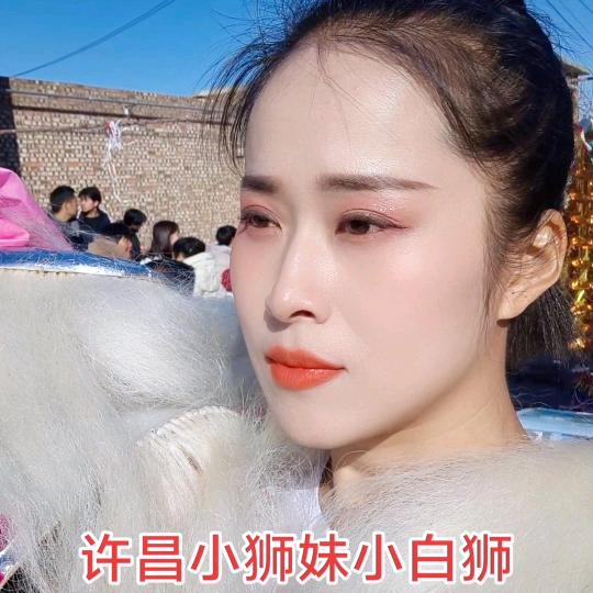 河南许昌小狮妹小白狮舞狮团