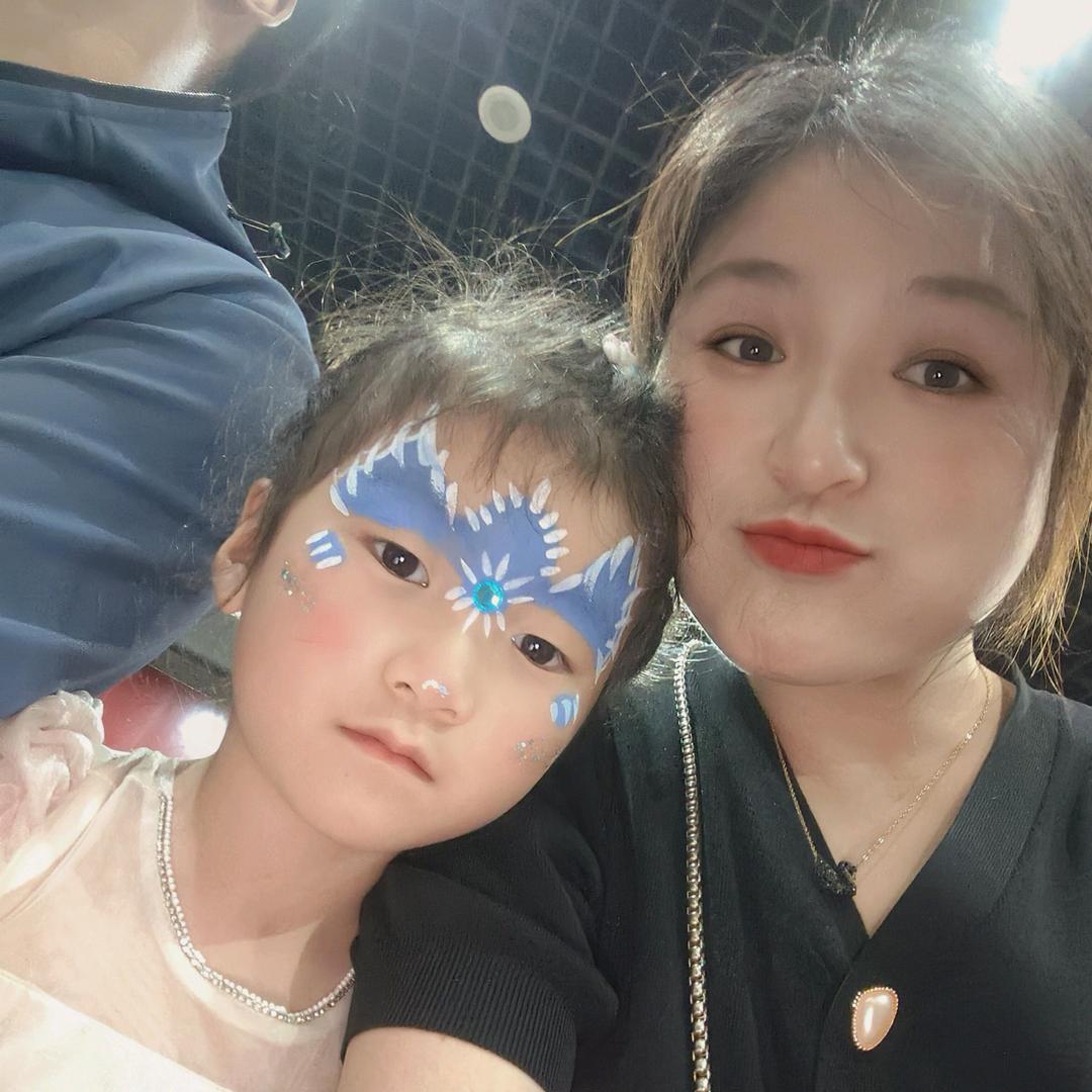 平平无奇滴小侯叽