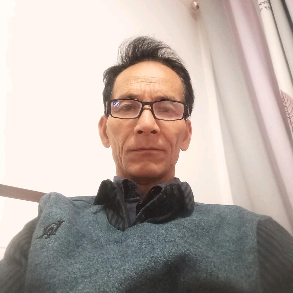 老侯