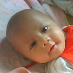 一个沉默寡言的人。