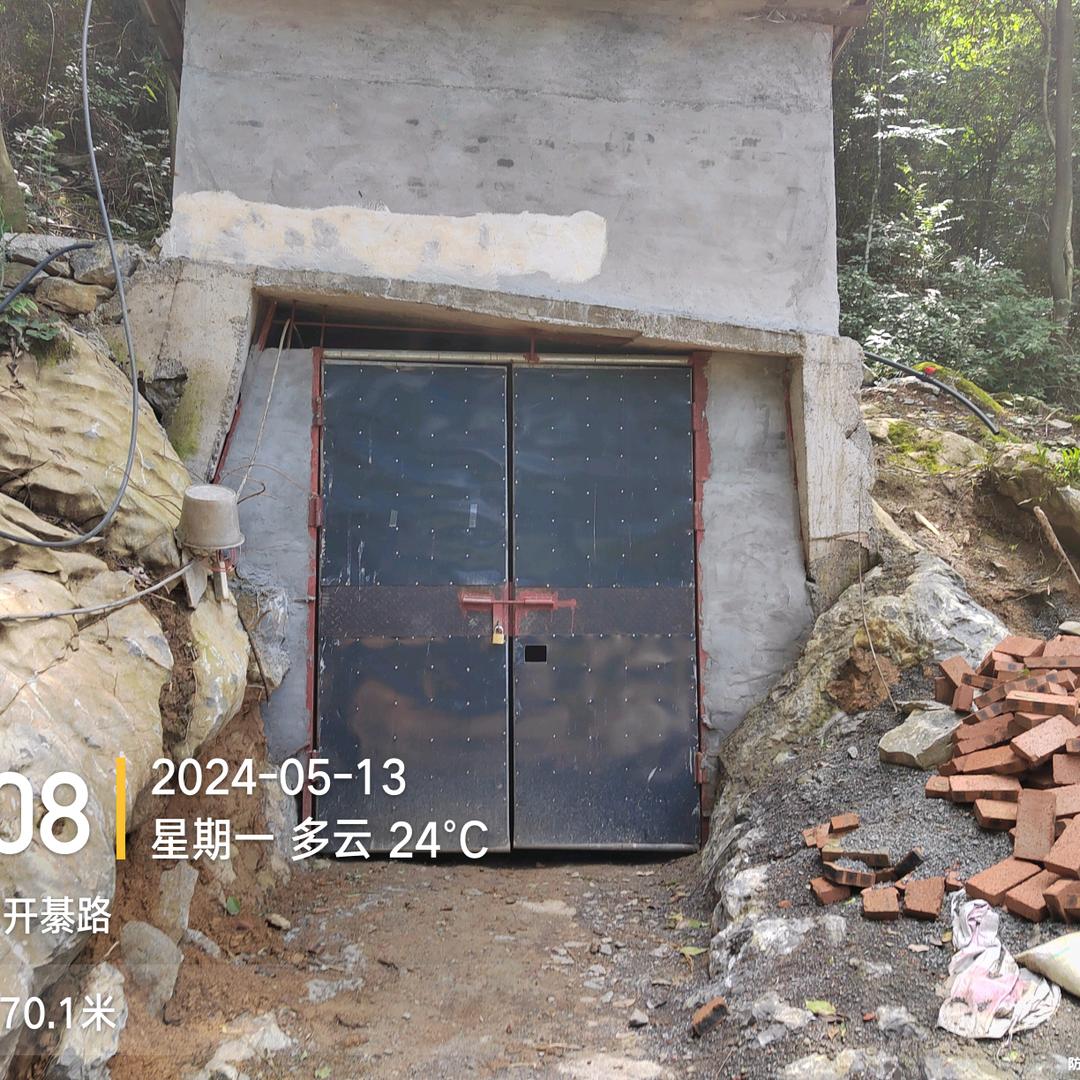 鸿渝酒业