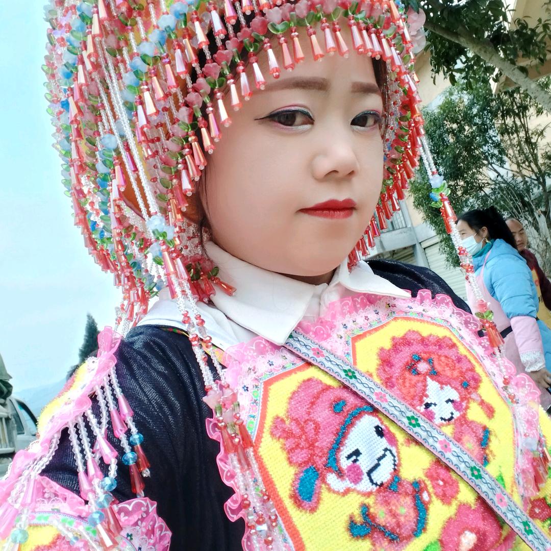 小芬