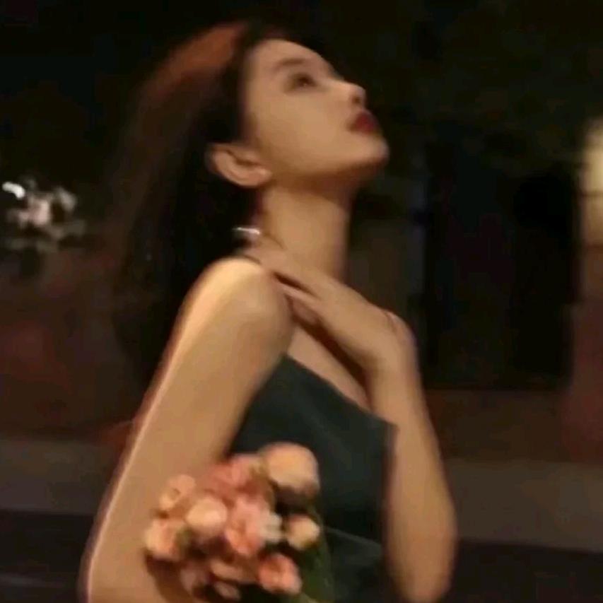 拉拉