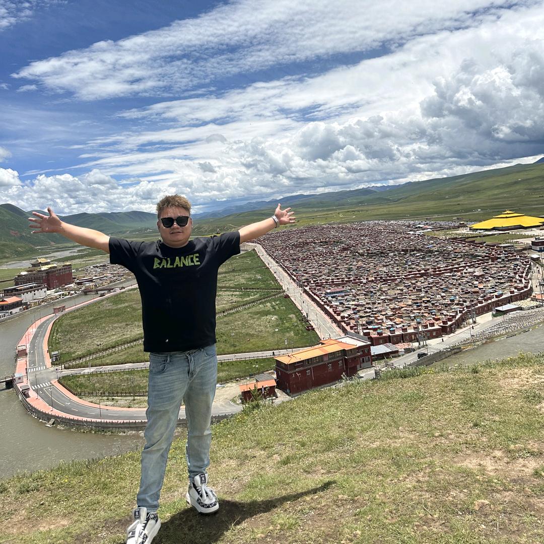 @甘孜皓奕二手车销售有限公司