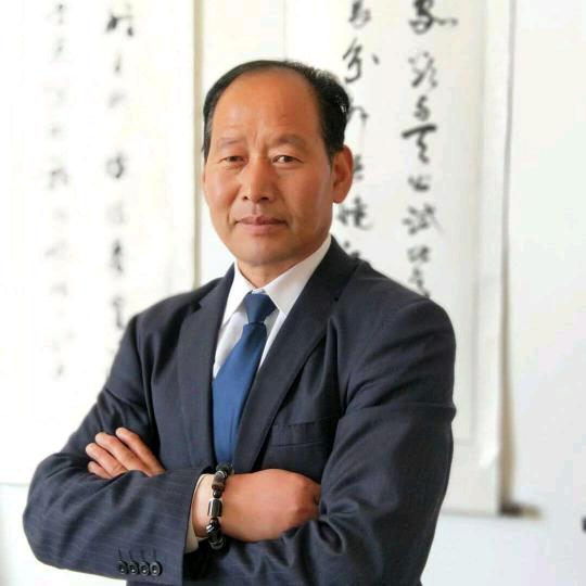 陕西陇县关山奇石陨石协会陇州石艺馆李君