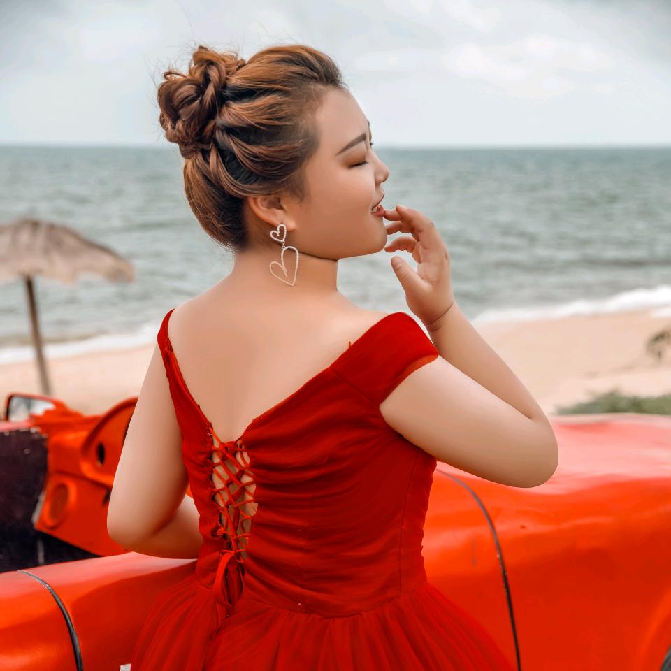 小丽子吖