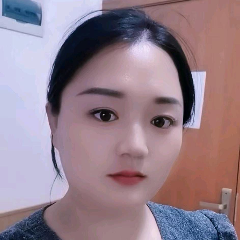 莉莉W