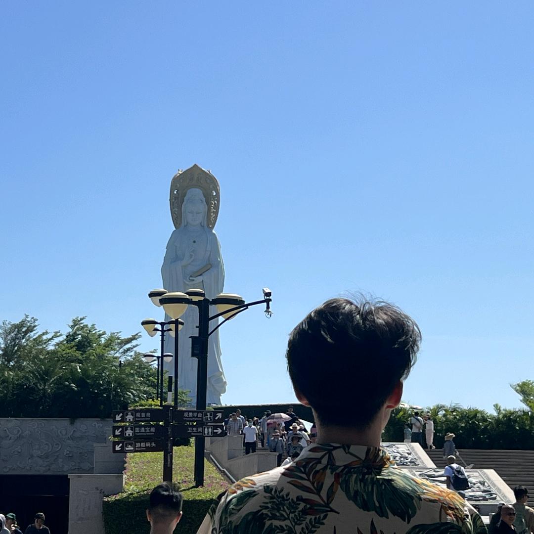 吕某