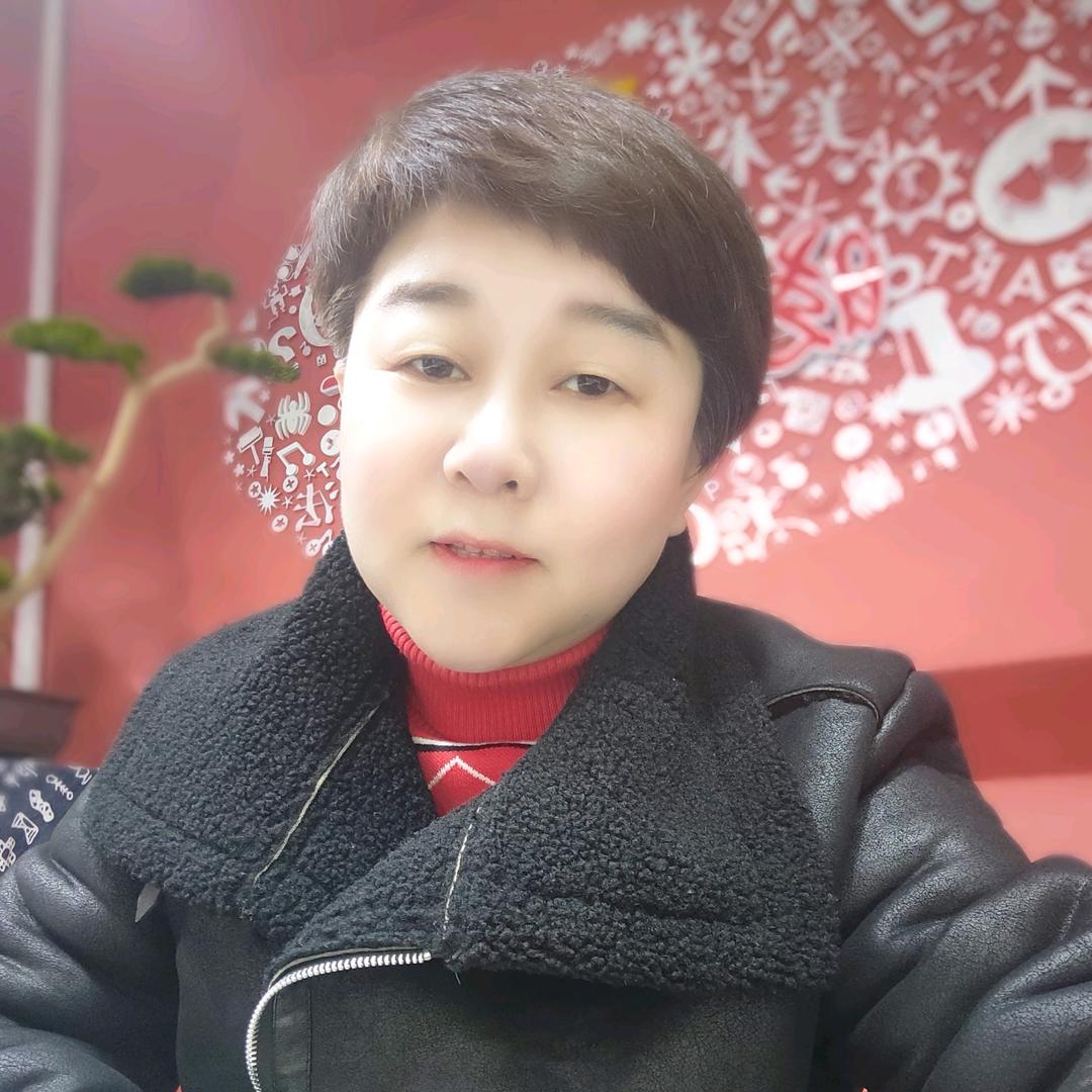 泰山少儿书画院毛老师