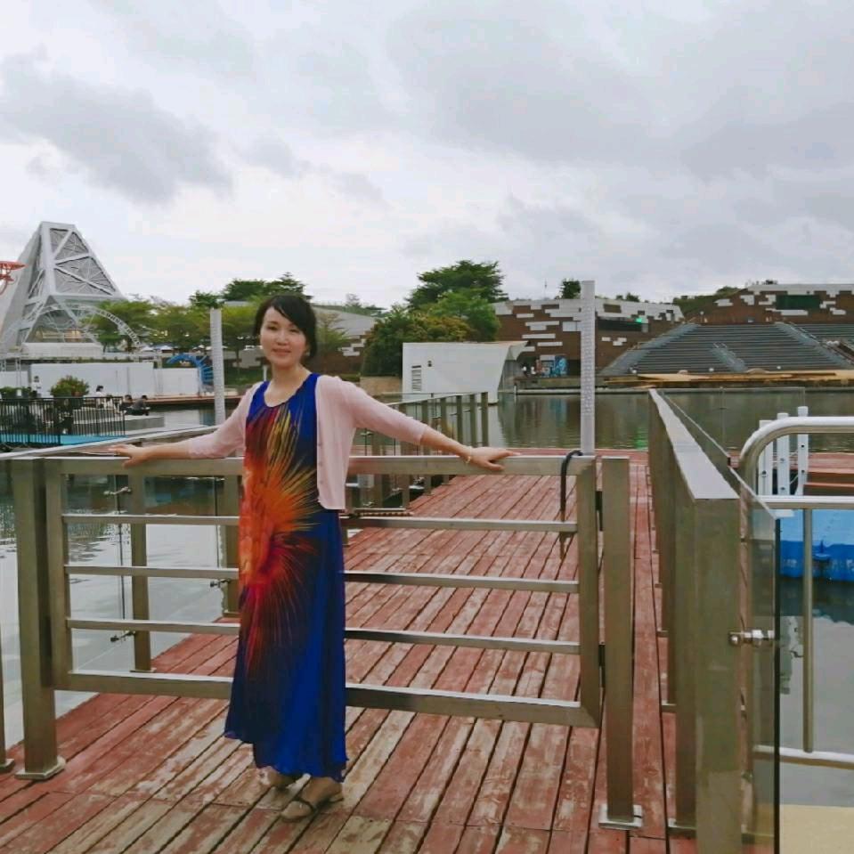 期盼橱窗
