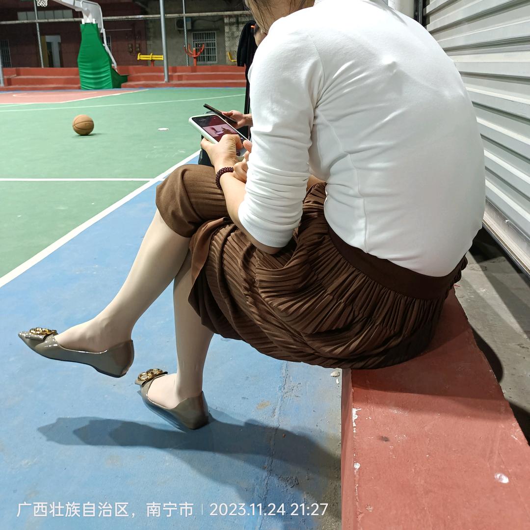 地球人。