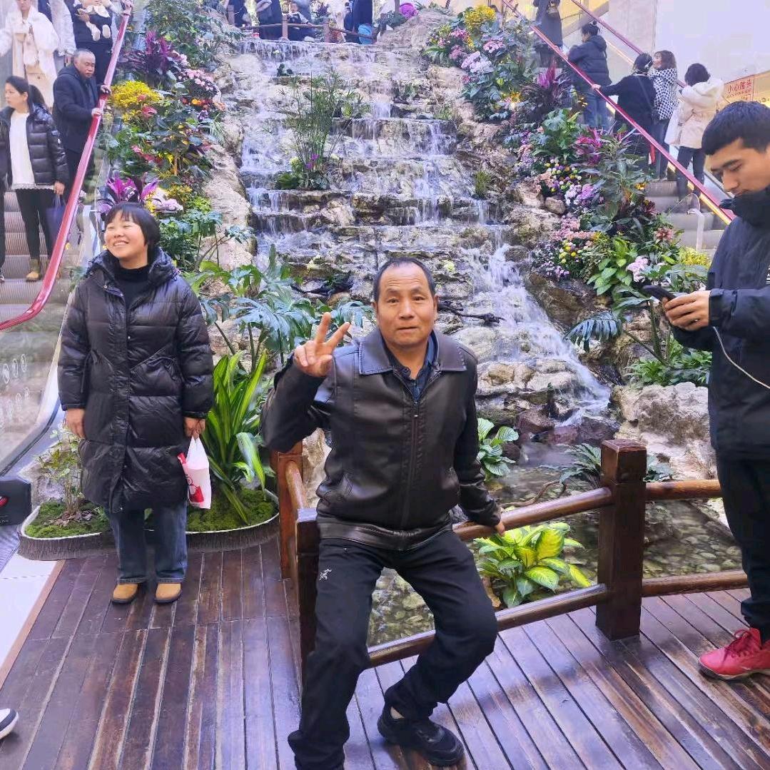 黑年银