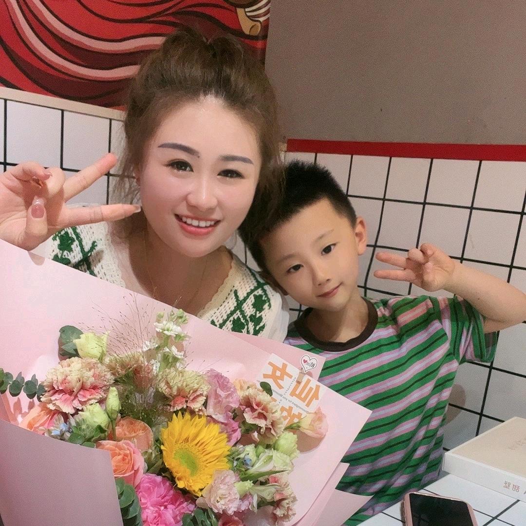 李小双麻椒鸡总店