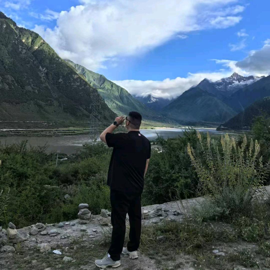 青山绿水。