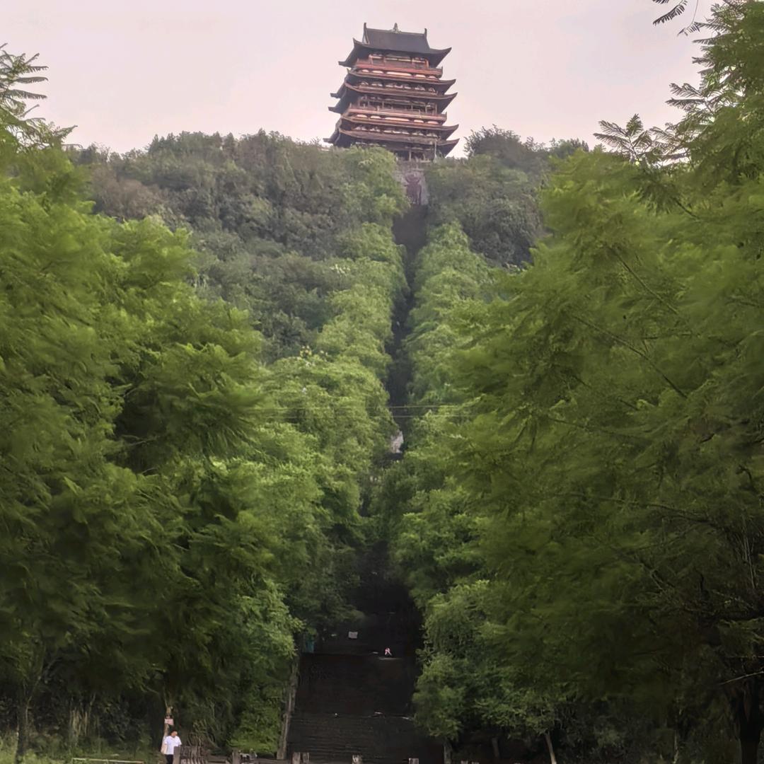 闵玧其