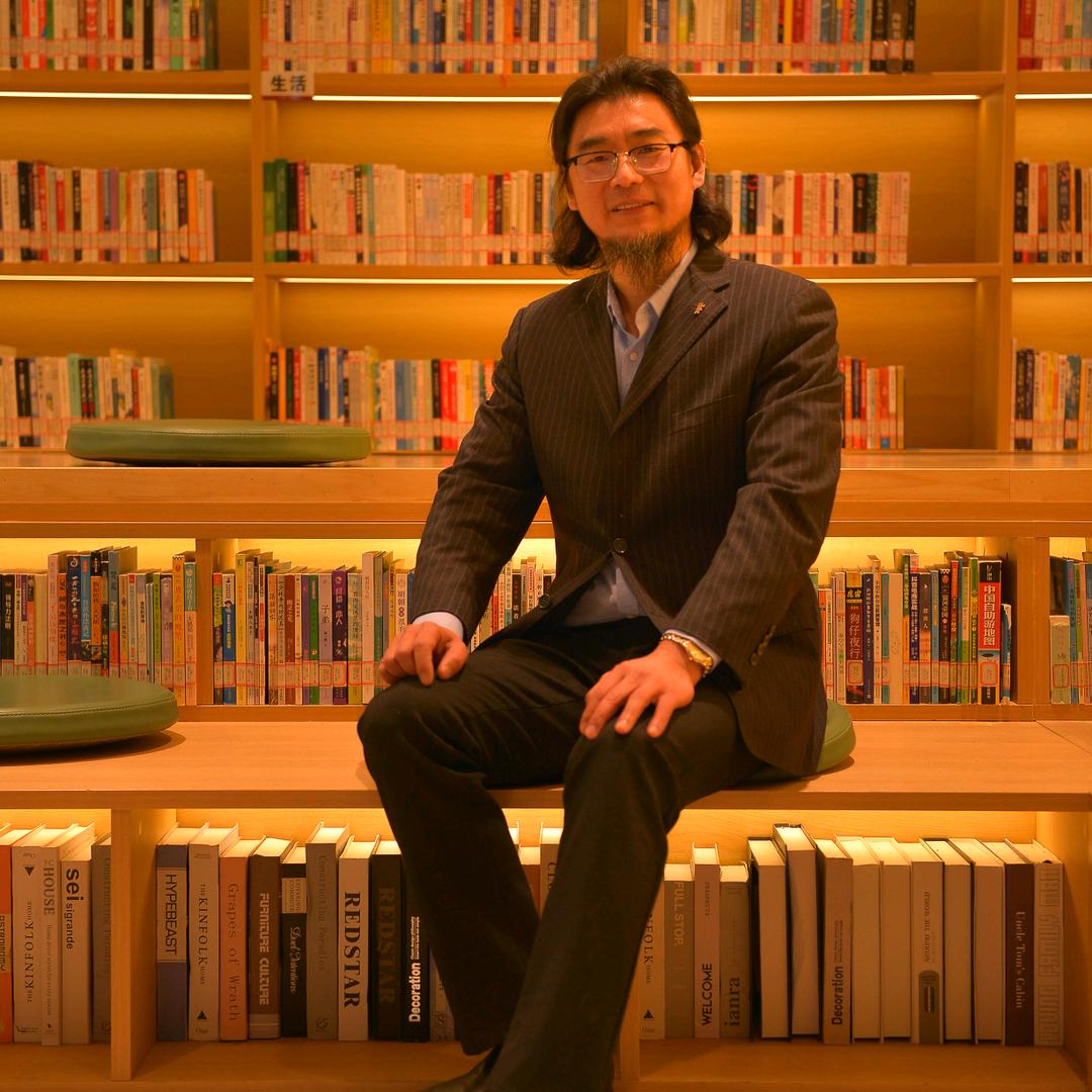 欧阳锡川在路上