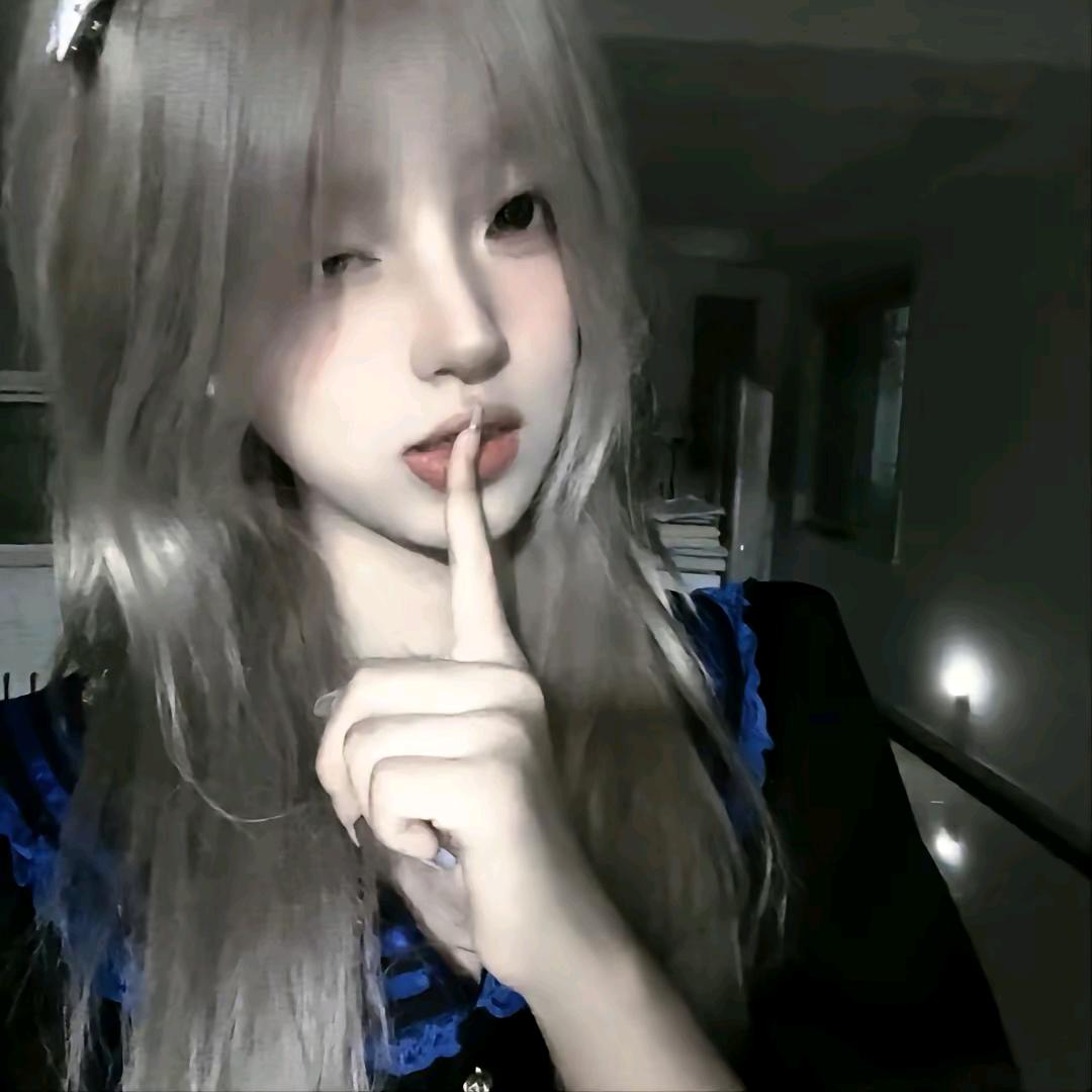 深情.小怡