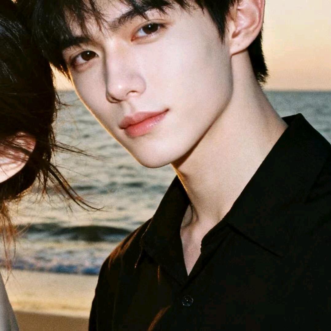 ᥴꪶꪮ᭙ꪀ小狼