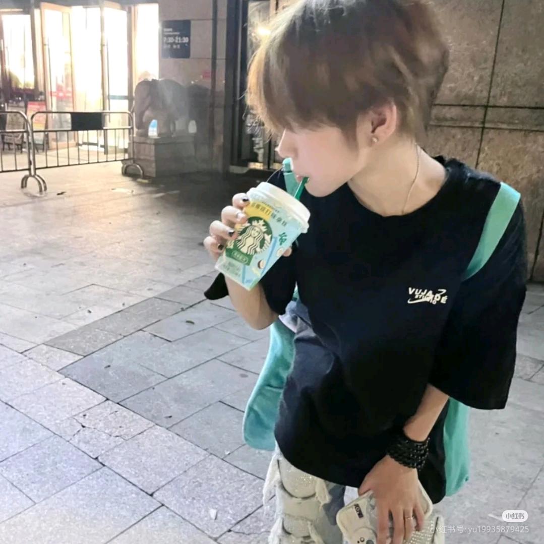 很拽哥