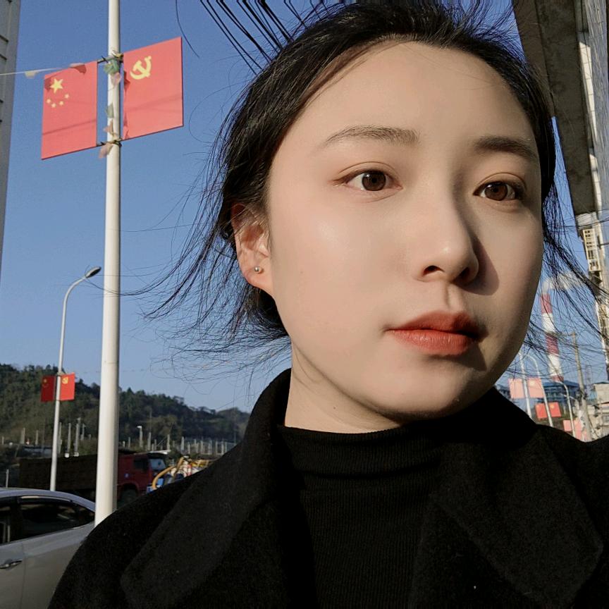 棋牌室打工的小刘