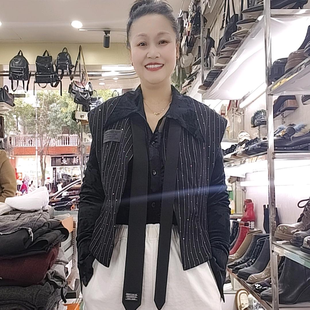 名购轻奢鞋店