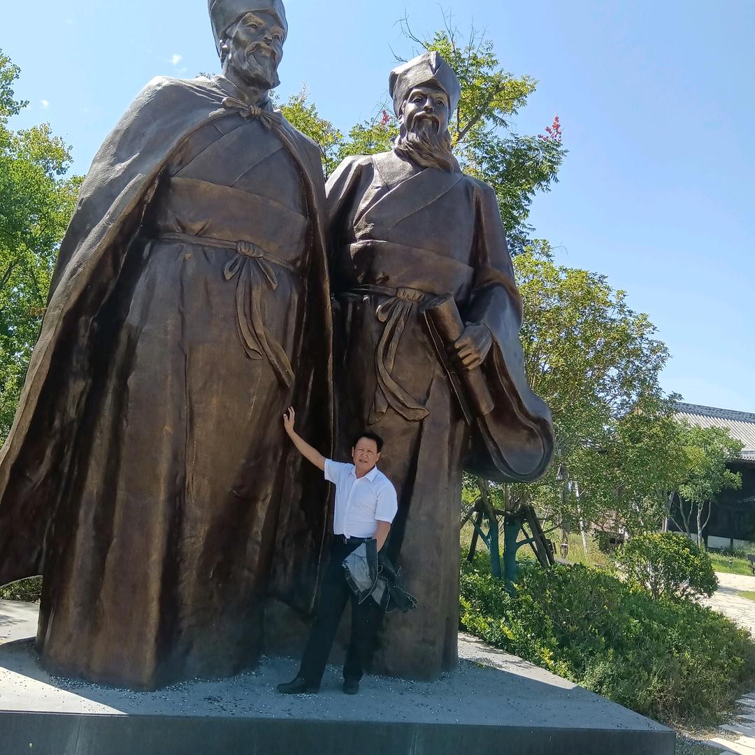 一江春水像东流