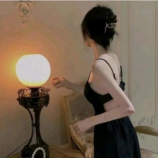 @桃子甜呀🍑