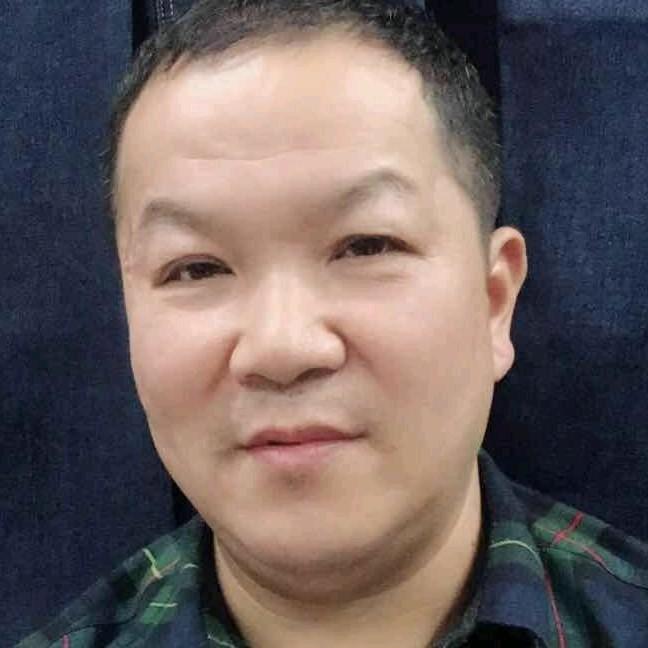 雄宏牛仔专收服装次品尾货