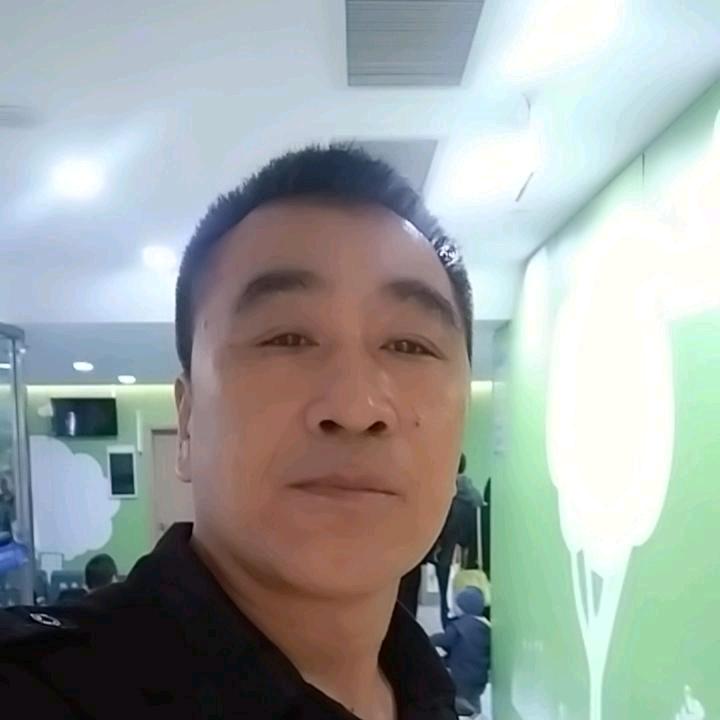 爱唱歌的良叔