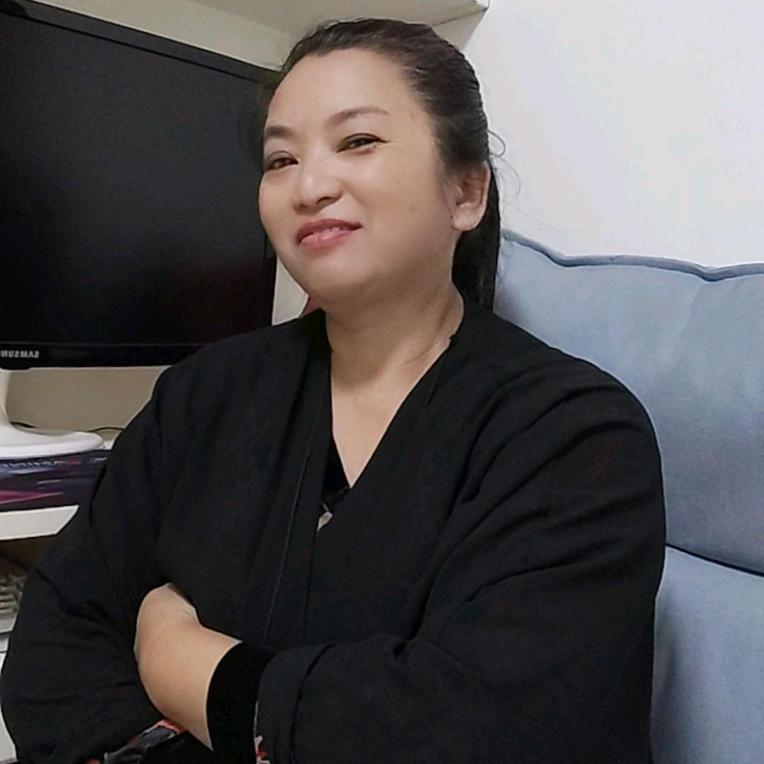 亮亮姐