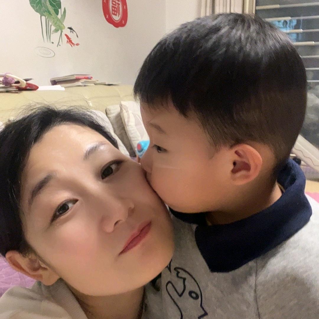 馨屹妈妈（在努力）