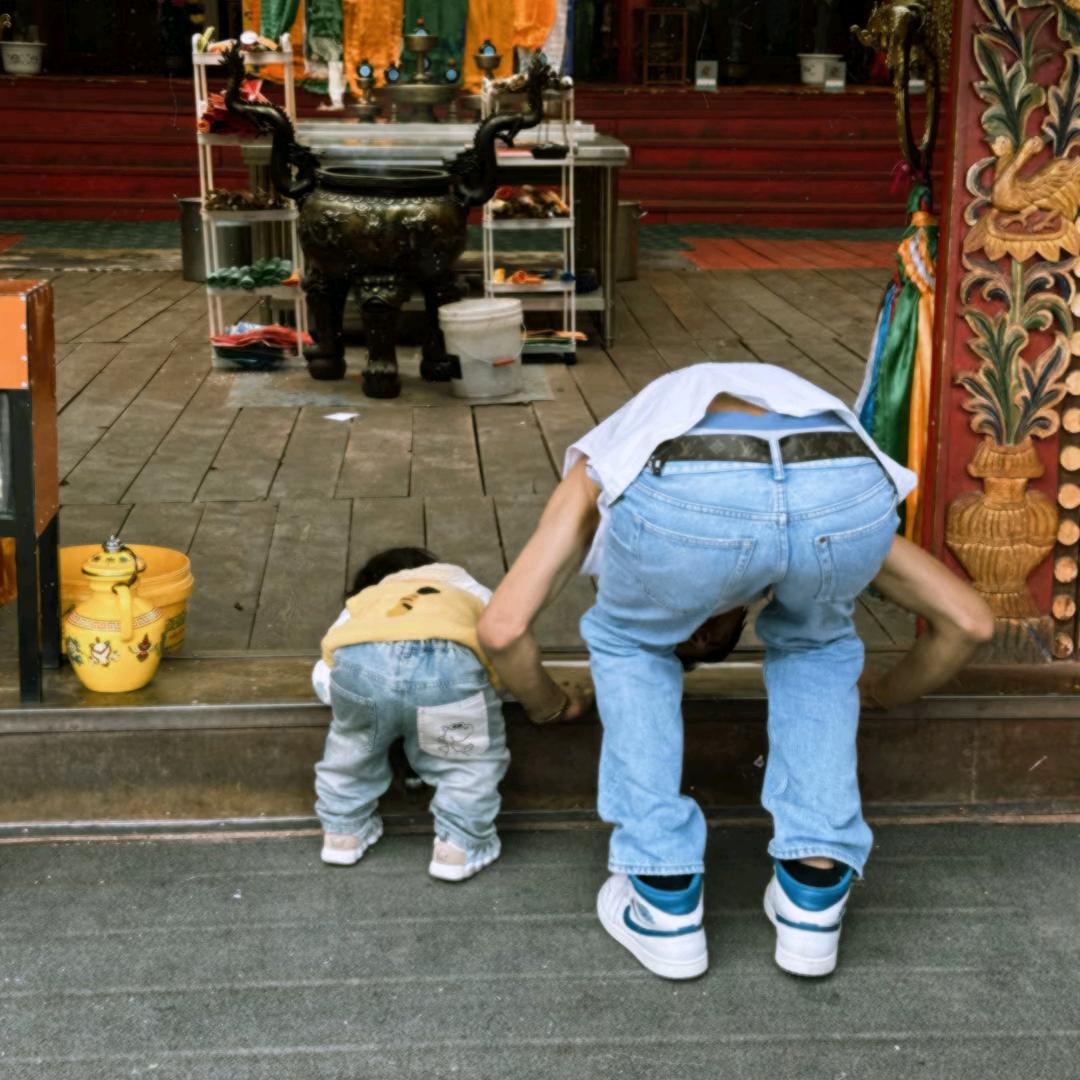 臭小子