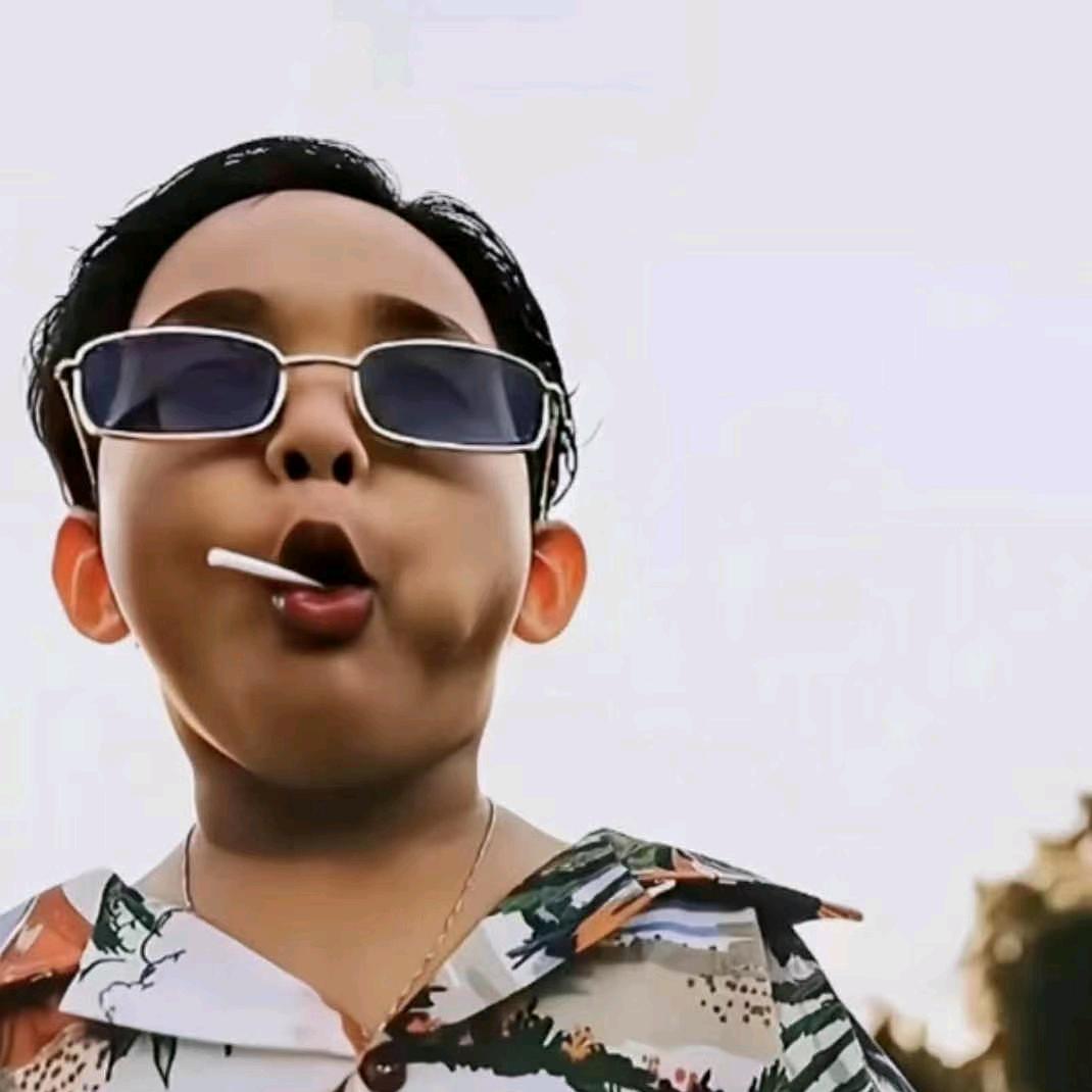 🌈🌈🌈佳人抚琴