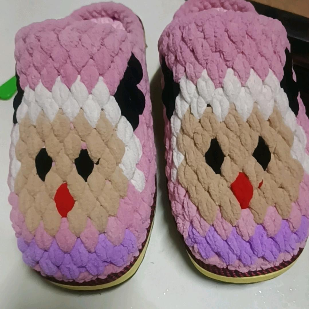 乡村谢大姐纯手工拖鞋。